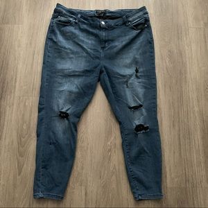 Celebrity Pink Distressed Mid Rise Ankle Skinny 20